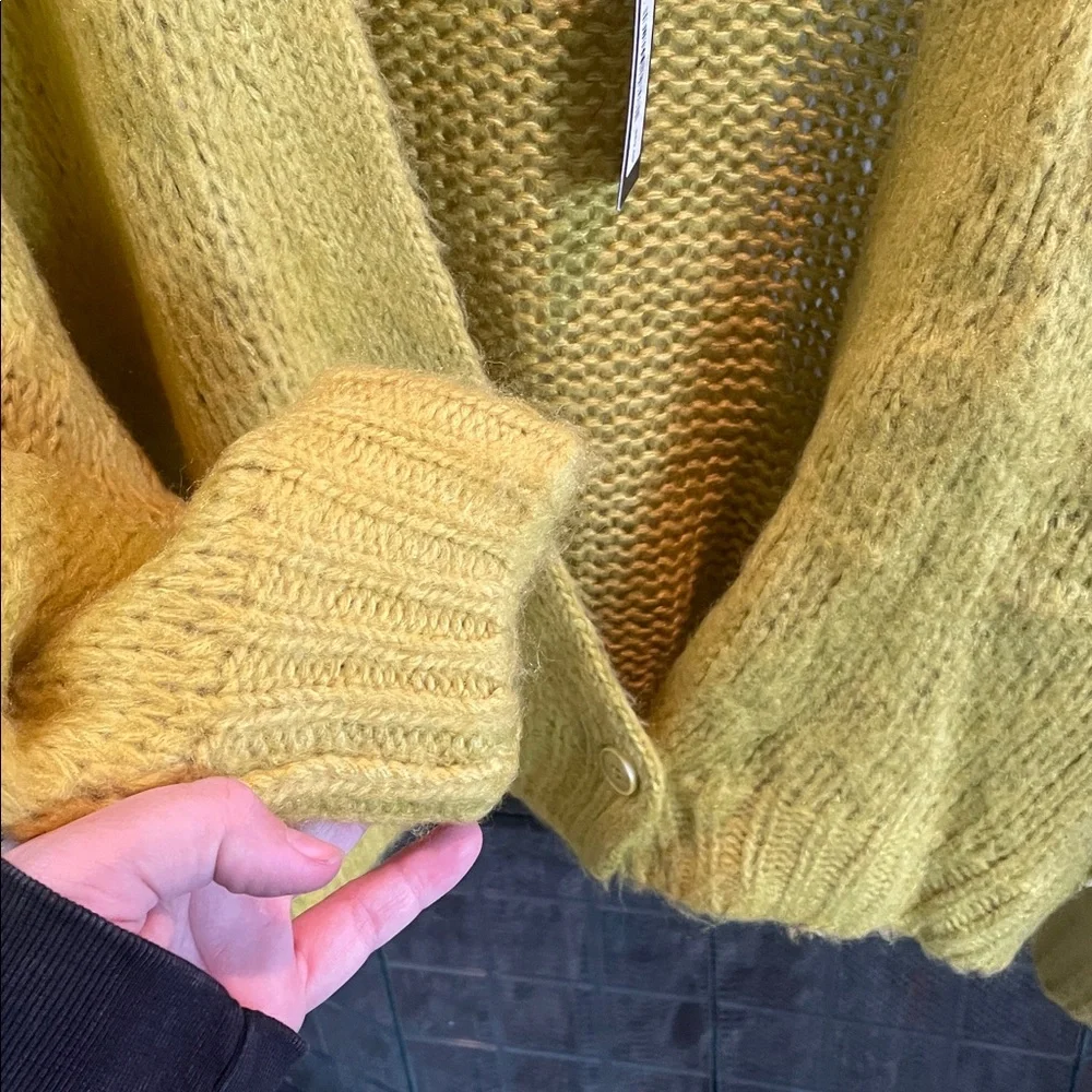 Steve Madden Kyan Cardigan - Picture 7 of 11